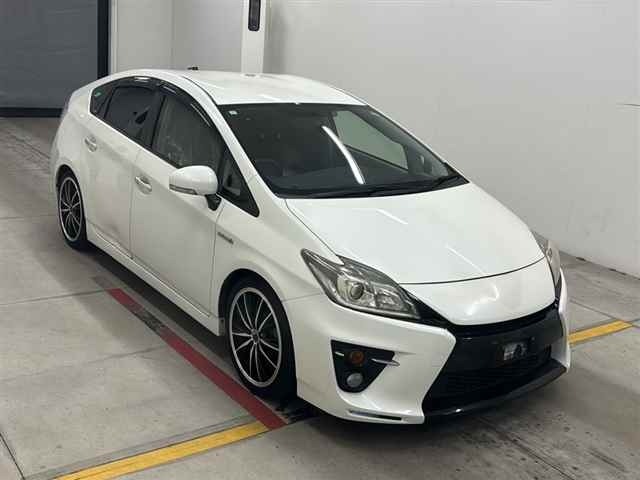 Toyota PRIUS 2013 7563865-0