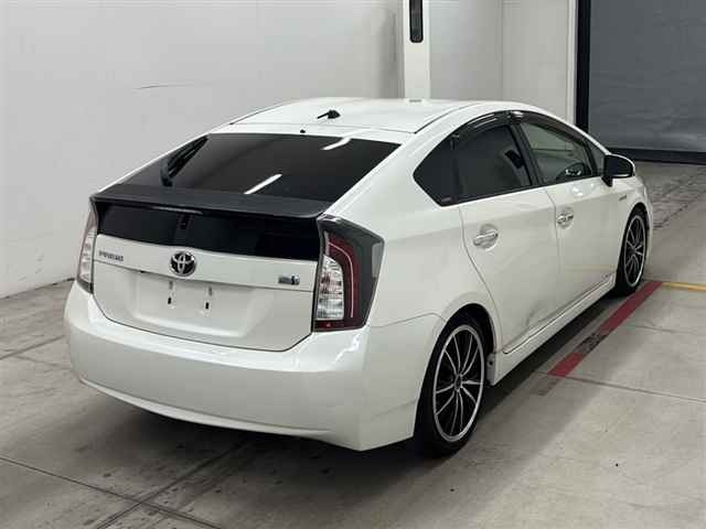 Toyota PRIUS 2013 7563865-5