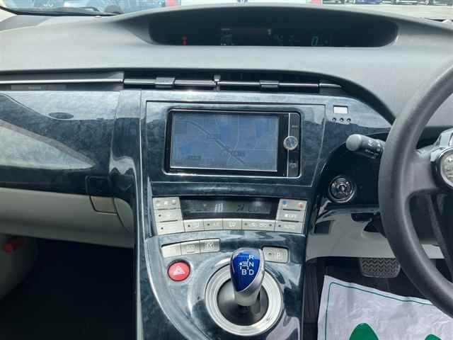 Toyota PRIUS 2013 7563865-6