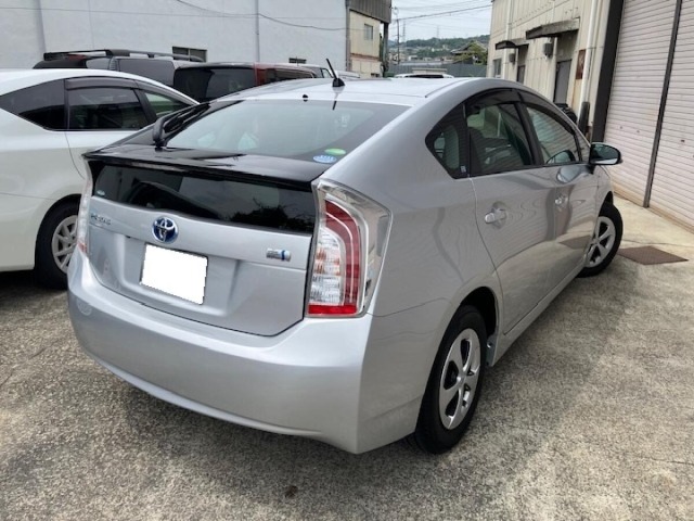 Toyota PRIUS 2013 7563873-1