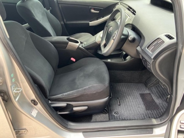 Toyota PRIUS 2013 7563873-4