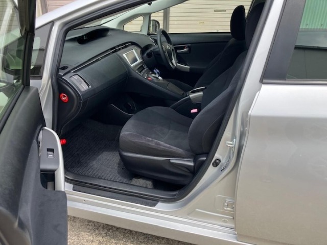 Toyota PRIUS 2013 7563873-7
