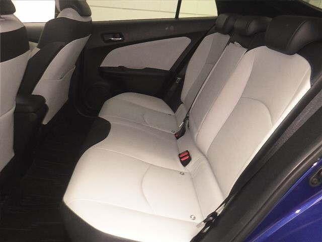 Toyota PRIUS 2017 7563946-7