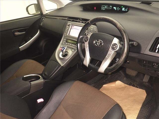 Toyota PRIUS 2013 7563950-3