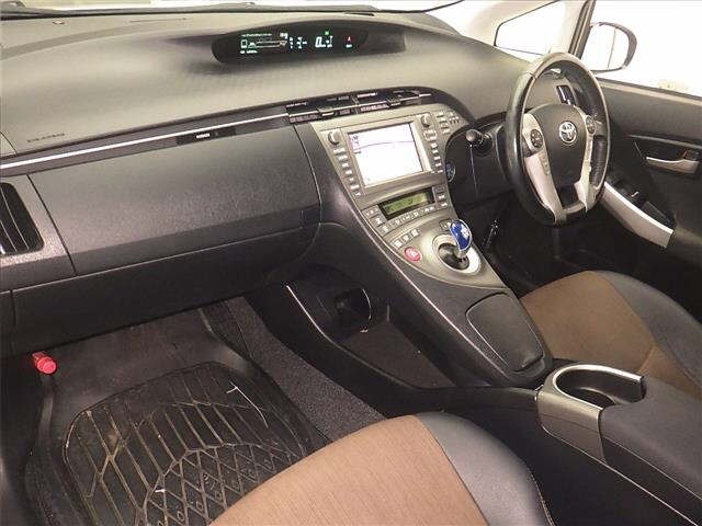 Toyota PRIUS 2013 7563950-4