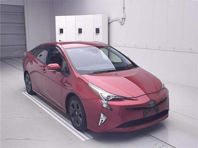 Toyota PRIUS 2016 7563960-0
