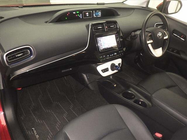 Toyota PRIUS 2016 7563960-4