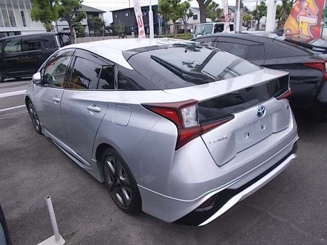 Toyota PRIUS 2019 7563961-1