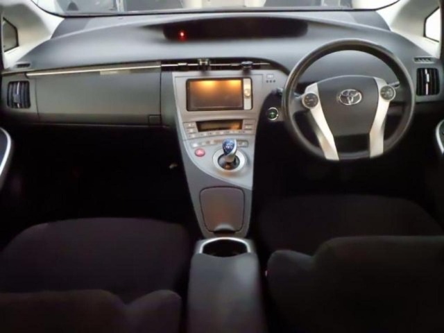 Toyota PRIUS 2013 7563971-3