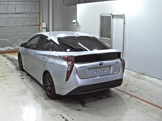 Toyota PRIUS 2015 7563979-1
