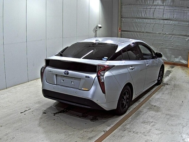 Toyota PRIUS 2015 7563979-5