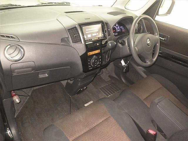 Nissan ROOX 2012 7560874-4