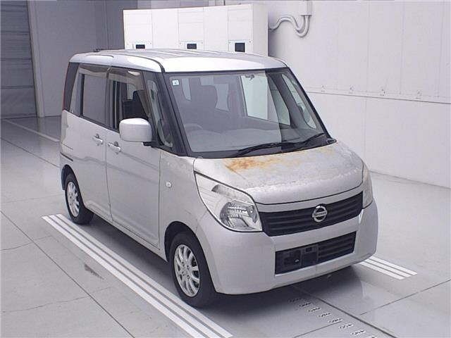 Nissan ROOX 2013 7560875-0