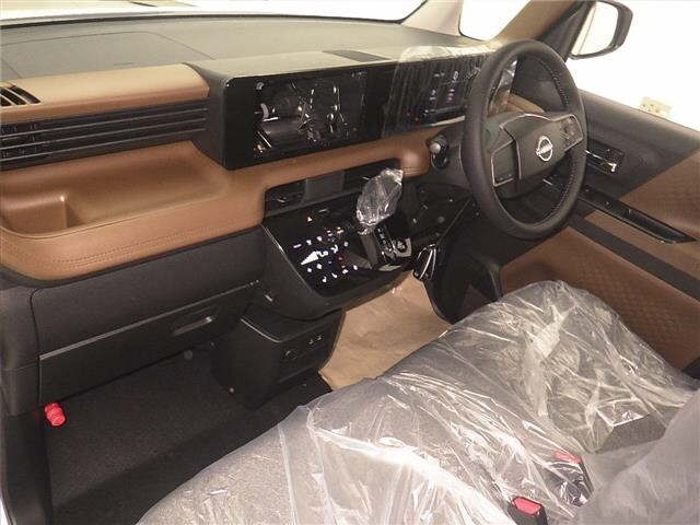 Nissan ROOX 2026 7560878-4