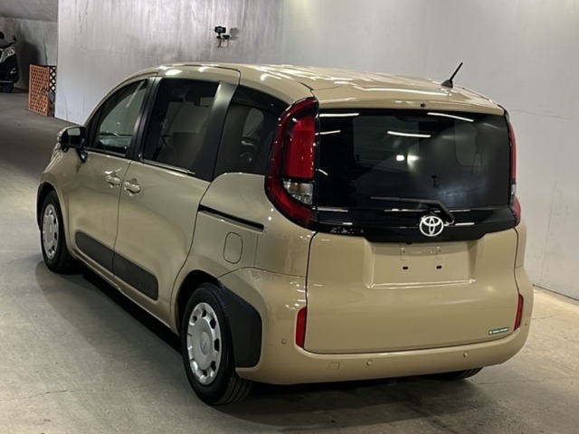 Toyota SIENTA 2023 7556980-1