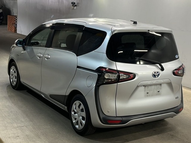 Toyota SIENTA 2016 7556989-1