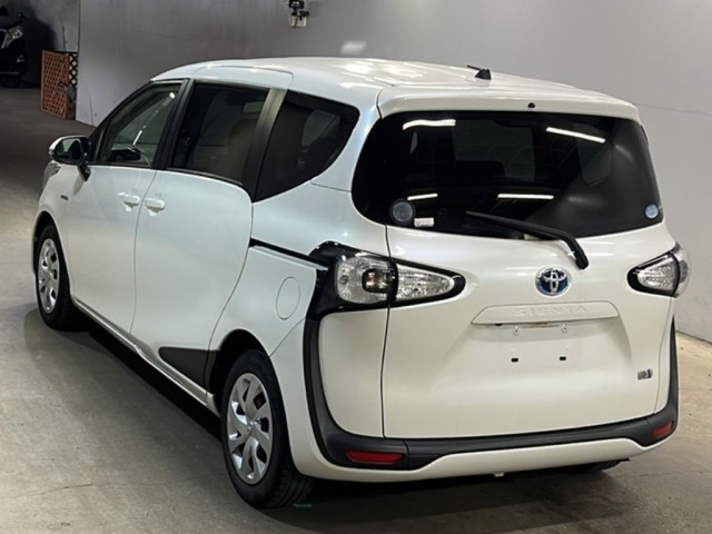 Toyota SIENTA 2018 7556994-1