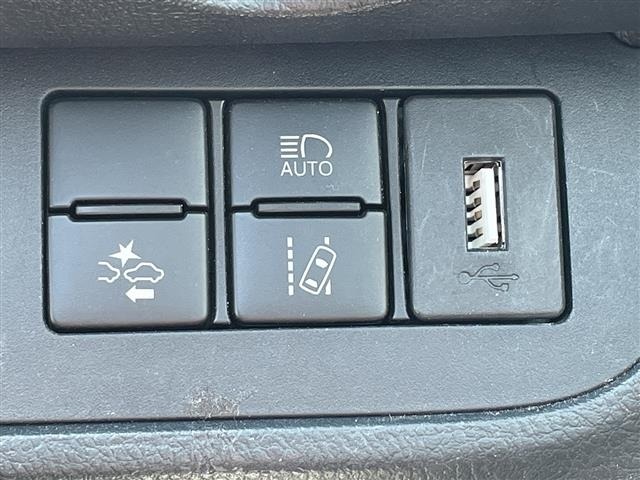 Toyota SIENTA 2019 7558742-11