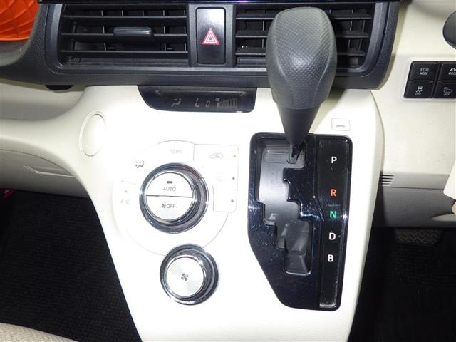 Toyota SIENTA 2015 7558755-7
