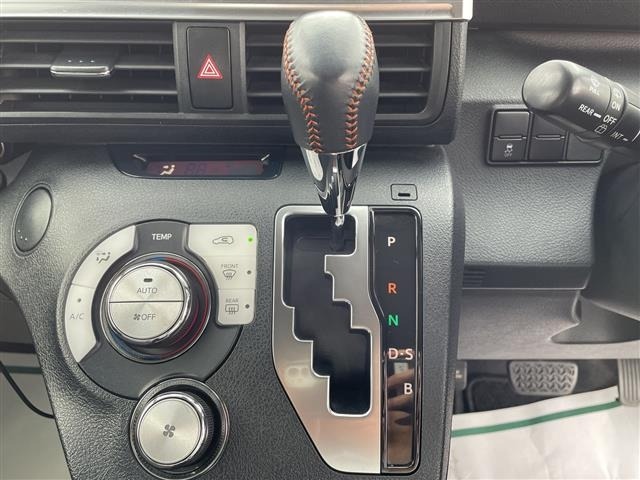 Toyota SIENTA 2018 7558762-9