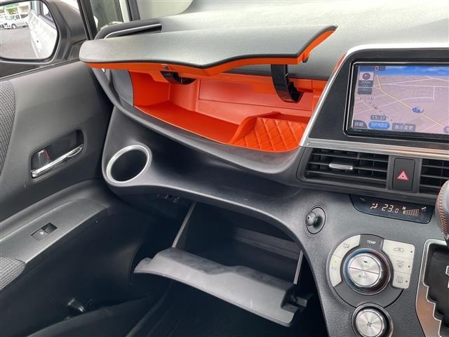 Toyota SIENTA 2018 7558795-12