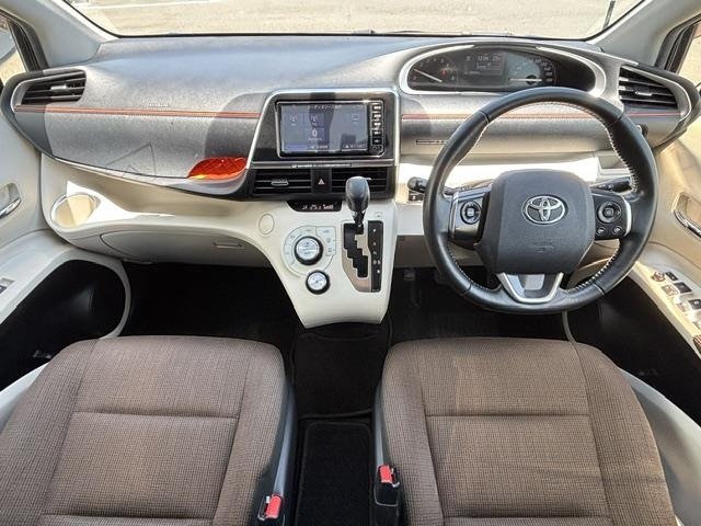 Toyota SIENTA 2018 7558796-16