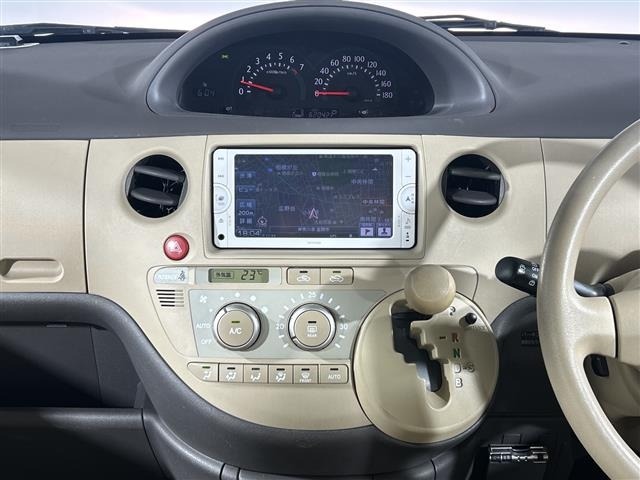 Toyota SIENTA 2004 7558798-16