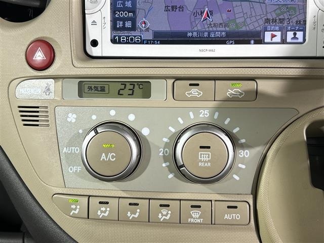 Toyota SIENTA 2004 7558798-22