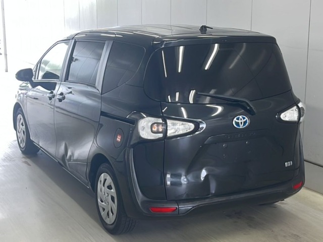 Toyota SIENTA 2015 7558806-1