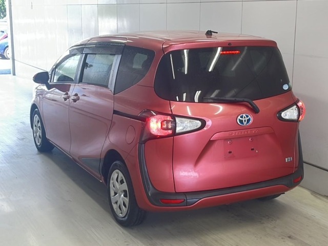 Toyota SIENTA 2015 7558813-1