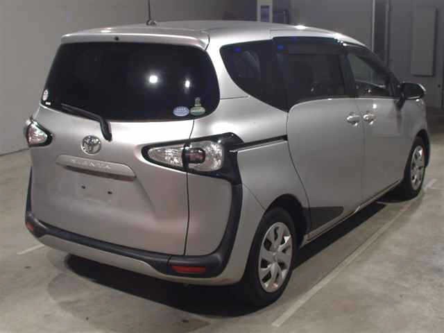 Toyota SIENTA 2017 7558836-1