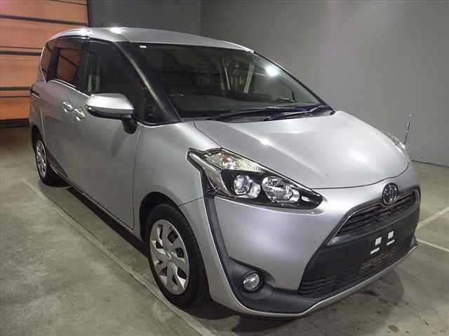 Toyota SIENTA 2017 7558836-3