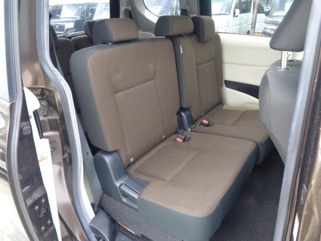 Toyota SIENTA 2017 7558846-19