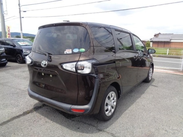 Toyota SIENTA 2017 7558846-3