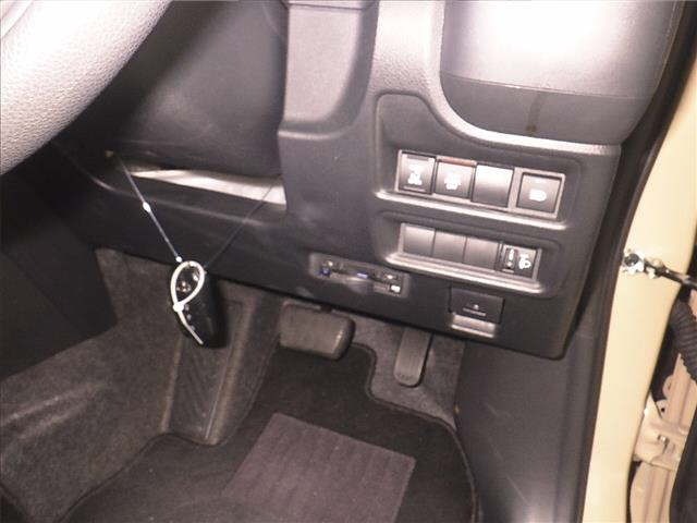 Toyota SIENTA 2025 7558939-8