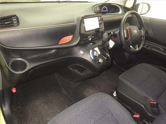 Toyota SIENTA 2018 7559048-4