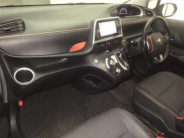 Toyota SIENTA 2018 7559071-4