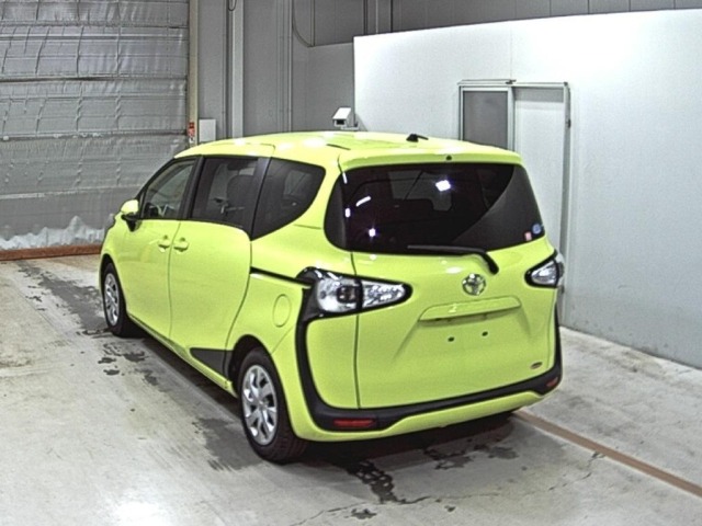 Toyota SIENTA 2018 7559107-1