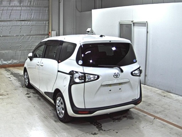 Toyota SIENTA 2016 7559108-1
