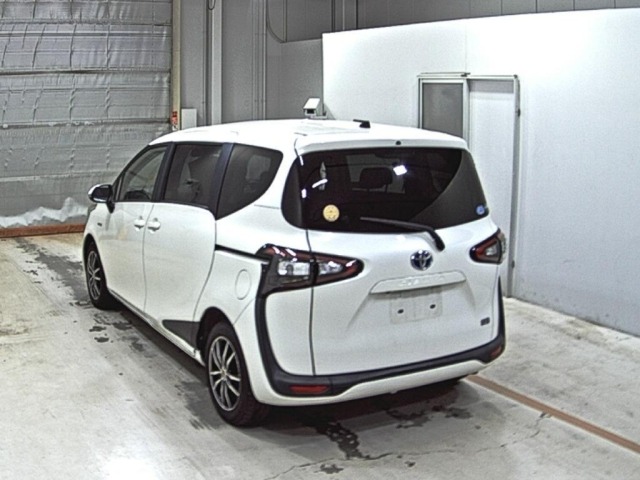 Toyota SIENTA 2015 7559109-1
