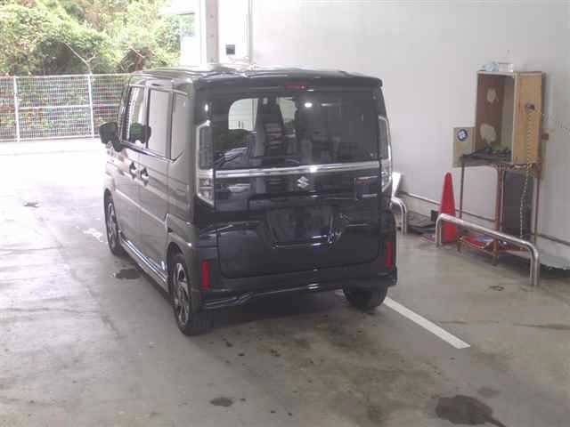 Suzuki SPACIA 2024 7563382-1