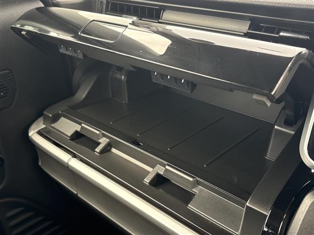 Suzuki SPACIA 2018 7563963-18