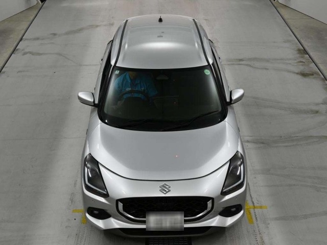 Suzuki SWIFT 2024 7544305-7