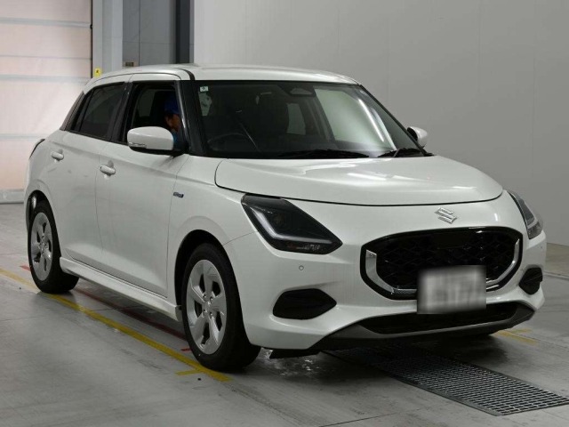 Suzuki SWIFT 2024 7544315-5