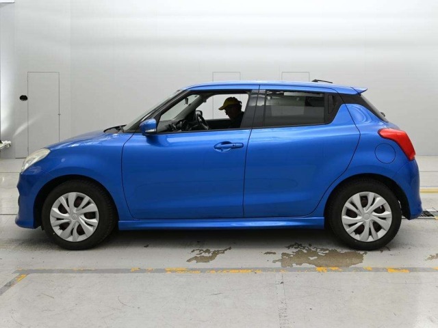 Suzuki SWIFT 2019 7544335-4