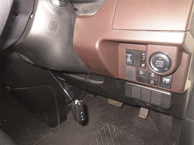 Toyota TANK 2017 7564186-8