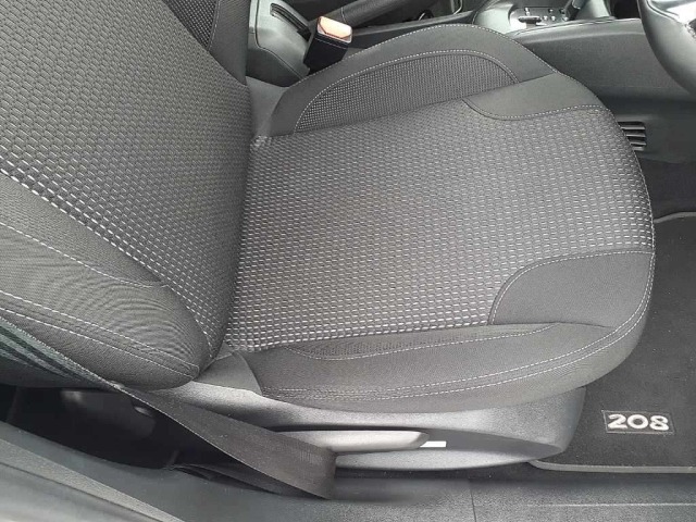 Peugeot 208 2018 7569974-10