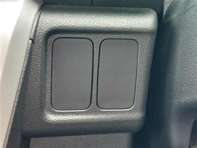 Daihatsu CAST 2018 7568403-14