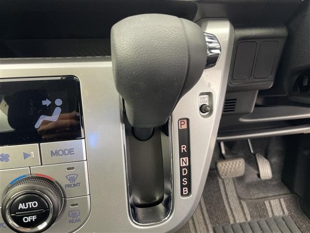 Daihatsu CAST 2018 7568437-8