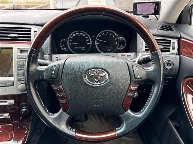 Toyota CROWN MAJESTA 2007 7569819-1
